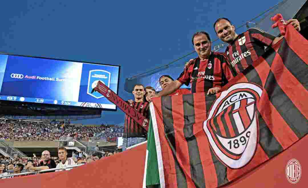 What Are AC Milan Fans Called? The Origins and Ide...